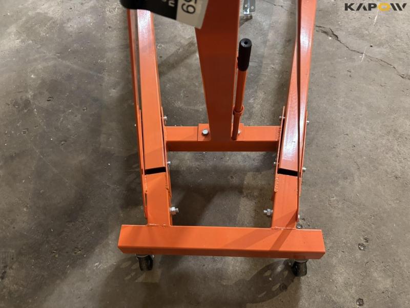 Workshop crane - 2 tons. 18