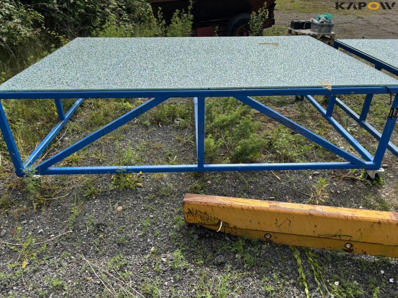 Workshop trolley with tempered glass top 4