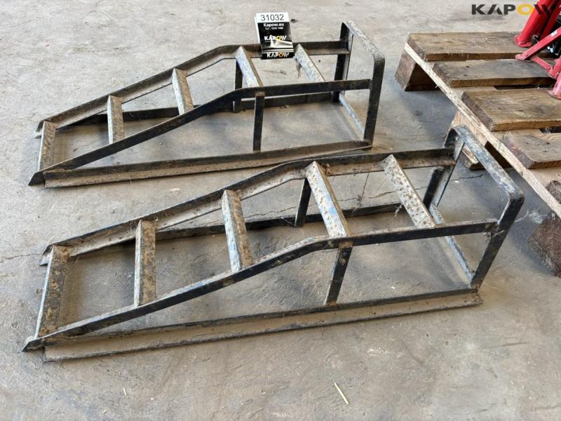 Workshop equipment 11