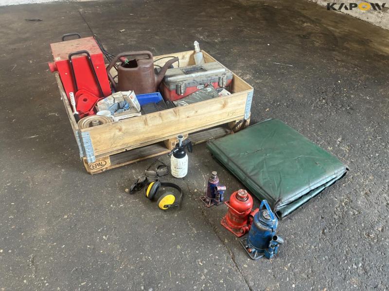 Workshop equipment 8