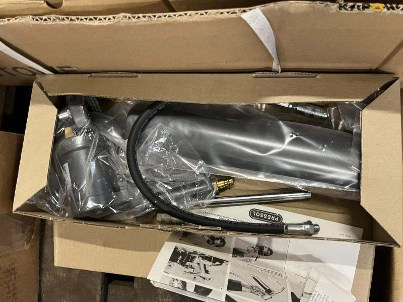 Workshop equipment 22