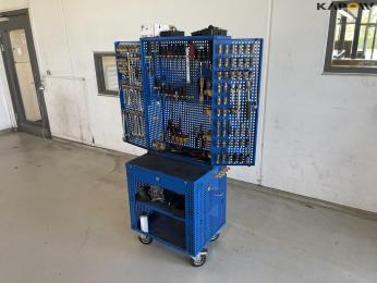 Workshop trolley with tools