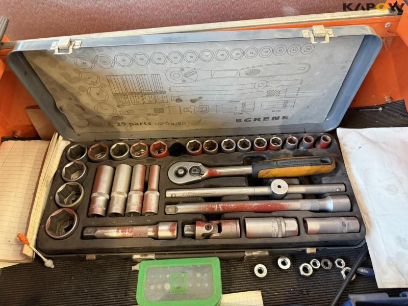 Workshop trolley and board 13