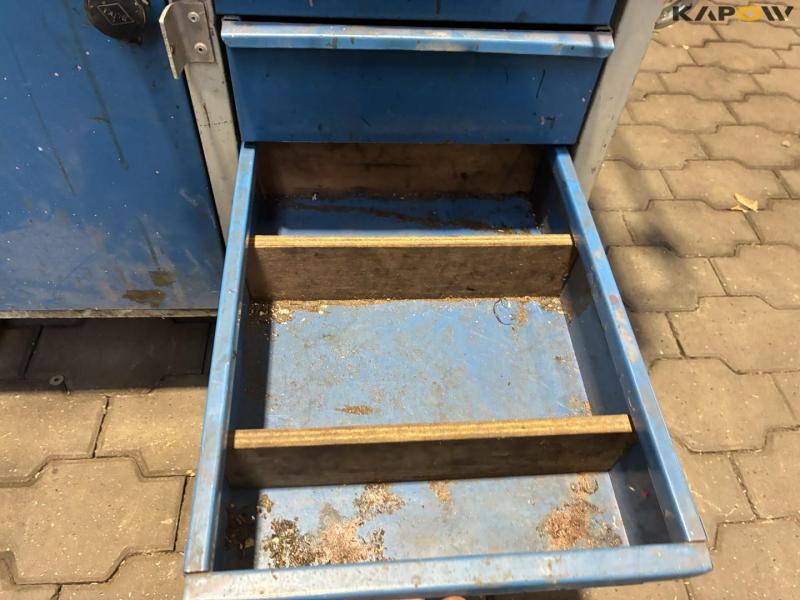 Workshop trolley on wheels 12