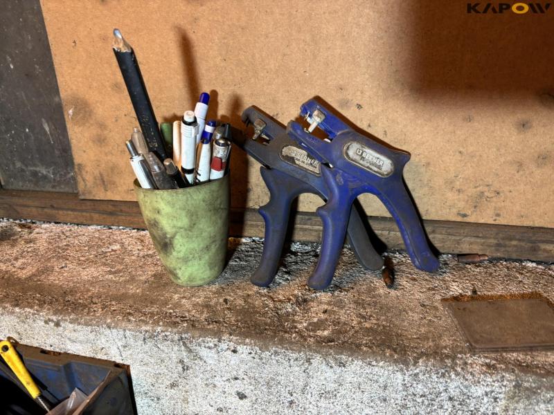 Miscellaneous tools 14