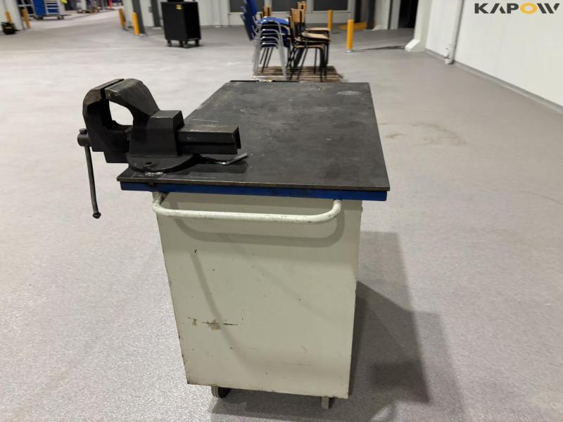 Tool table with steel plate and vice 7