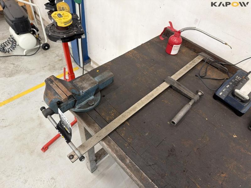 Tool table with tools + wall cable reel 16