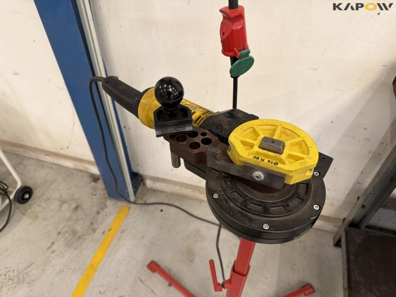 Tool table with tools + wall cable reel 25