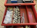 Tool trolley with contents 21