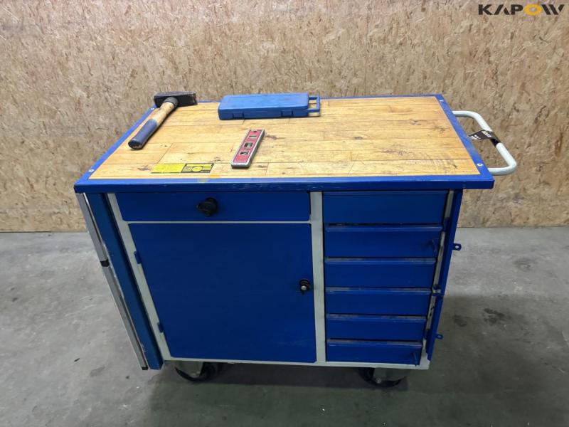 Tool trolley with light test station 2