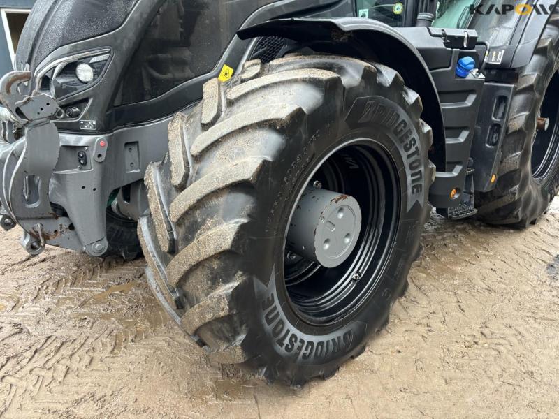 Valtra S394 tractor 95