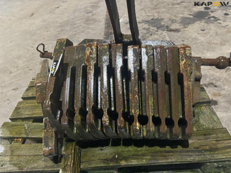 Valtra front weight 12 pcs. of 37.50kg 9