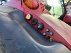 Valtra N142 tractor with front loader 39