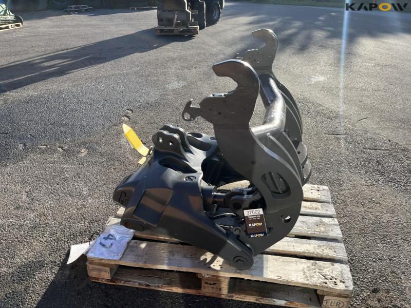 Valtra S353 front linkage 6