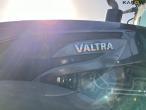 Valtra S374 tractor 11