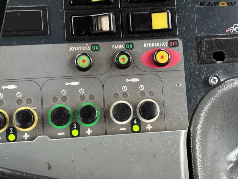 Valtra T150 tractor with front loader 63