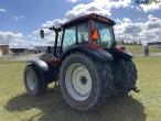 Valtra T180 tractor with front linkage 3