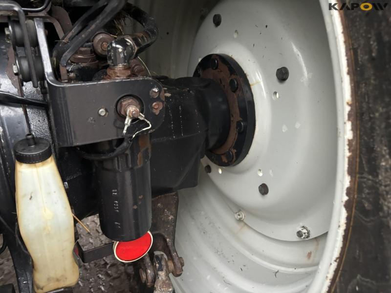 Valtra T191 tractor 35