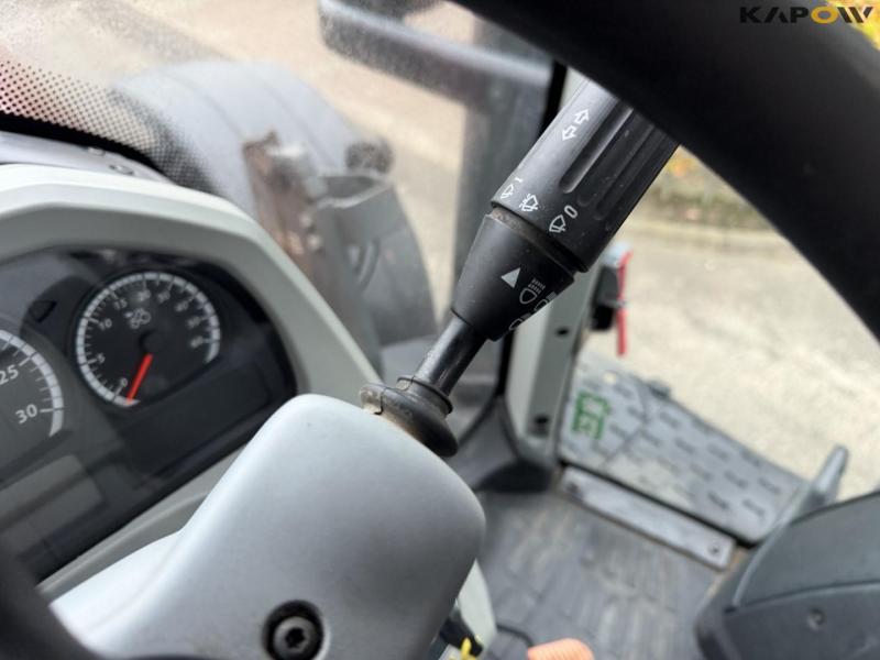 Valtra T234 tractor 63
