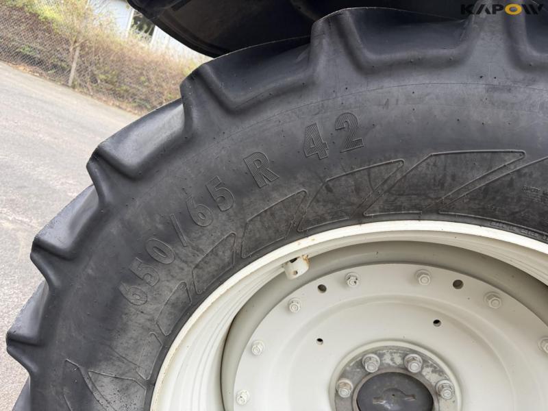 Valtra T234 tractor 85
