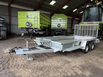 Variant 3518m4 machine trailer
