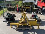 Roadside tractor bracket for plate vibrator 2