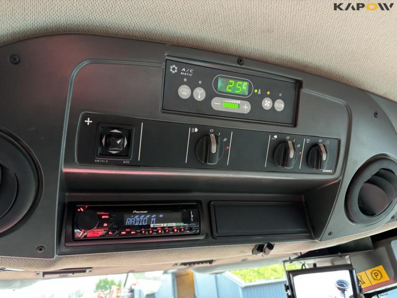 Self-propelled Vervaet Hydro Trike slurry tanker 69