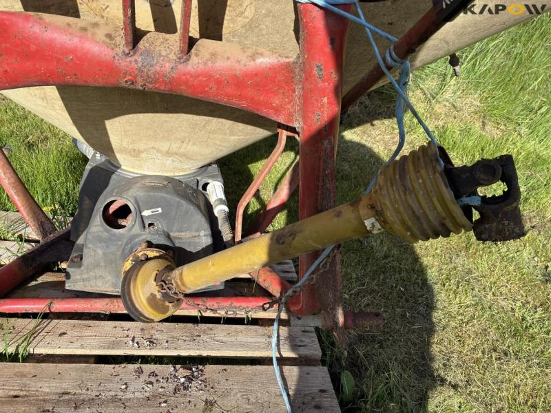 Vicon 22105 fertilizer spreader 14