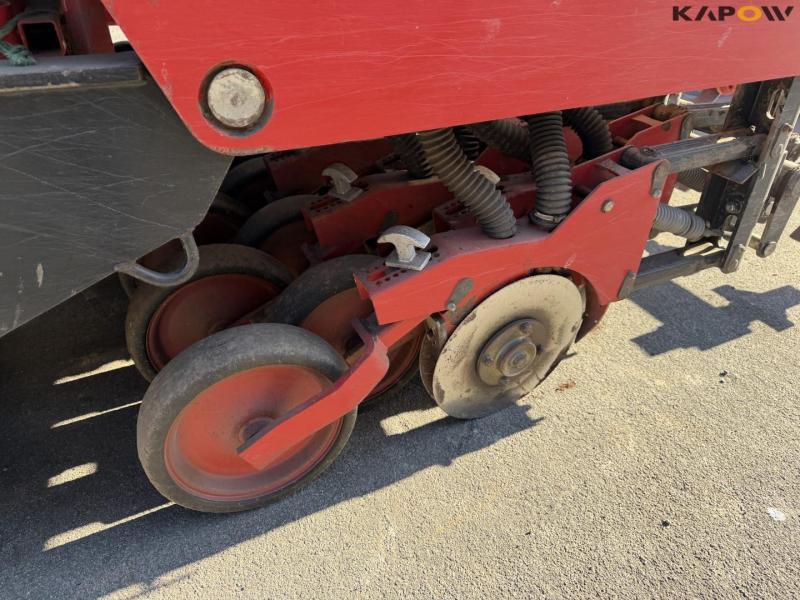 Vieskan Metalli 300 combi seed drill 34