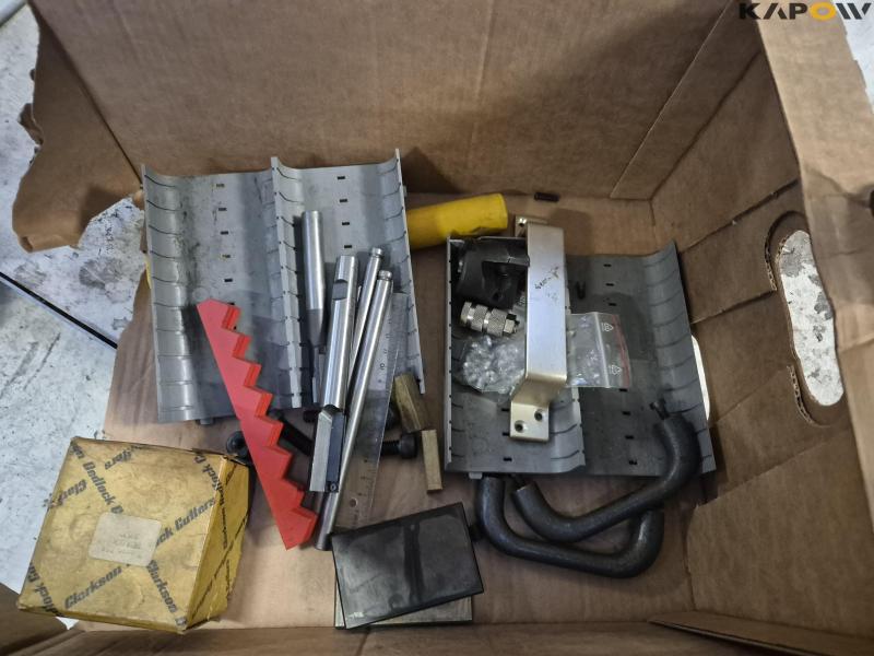 Vilh Pedersen VPU-200 milling machine with equipment 22