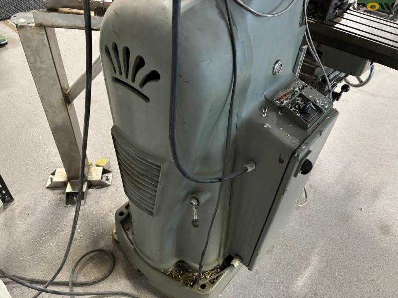 Vilh. Pedersen P11 milling machine 24