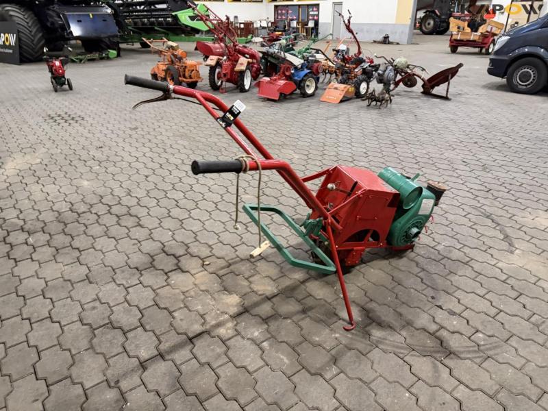 Villiers one-wheeled tool carrier 5