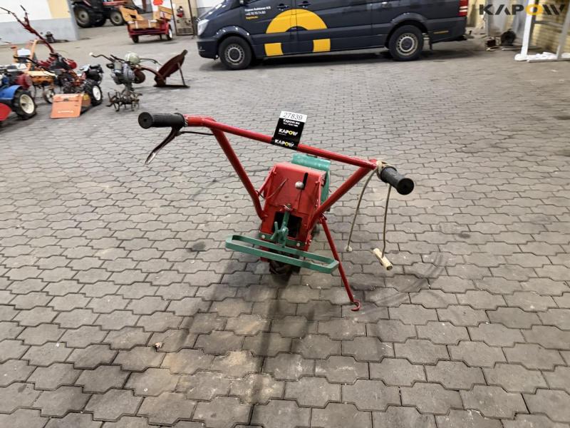 Villiers one-wheeled tool carrier 6