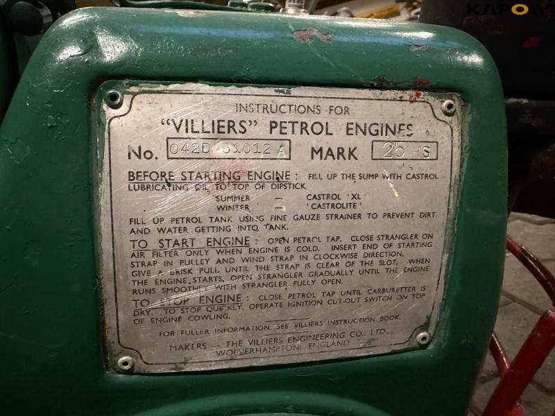 Villiers one-wheeled tool carrier 23