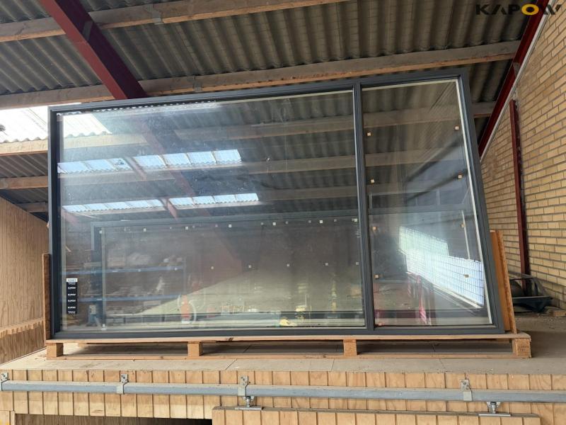 Windows - 2 pcs. 2