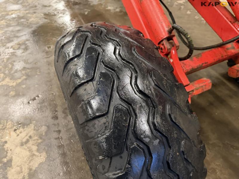 Vogel and Noot 8 furrow reversible plough 60