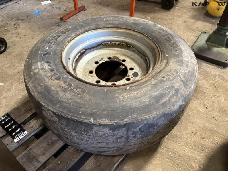 Wagon wheel 385/65-22.5 3