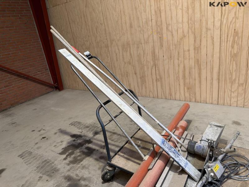 Trolley and planer 12