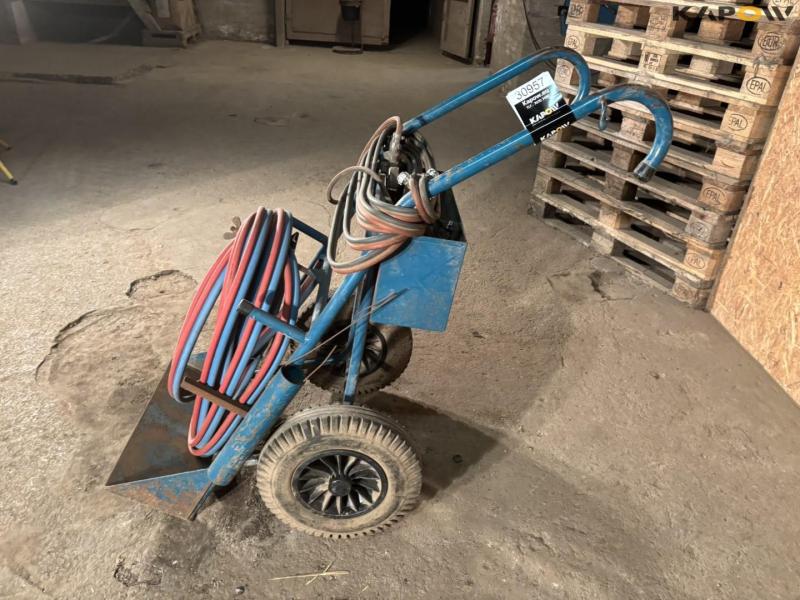 Trolley for Oxygen and Gas Cylinders 8