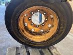 Wagon wheel 265/70-19.5 16