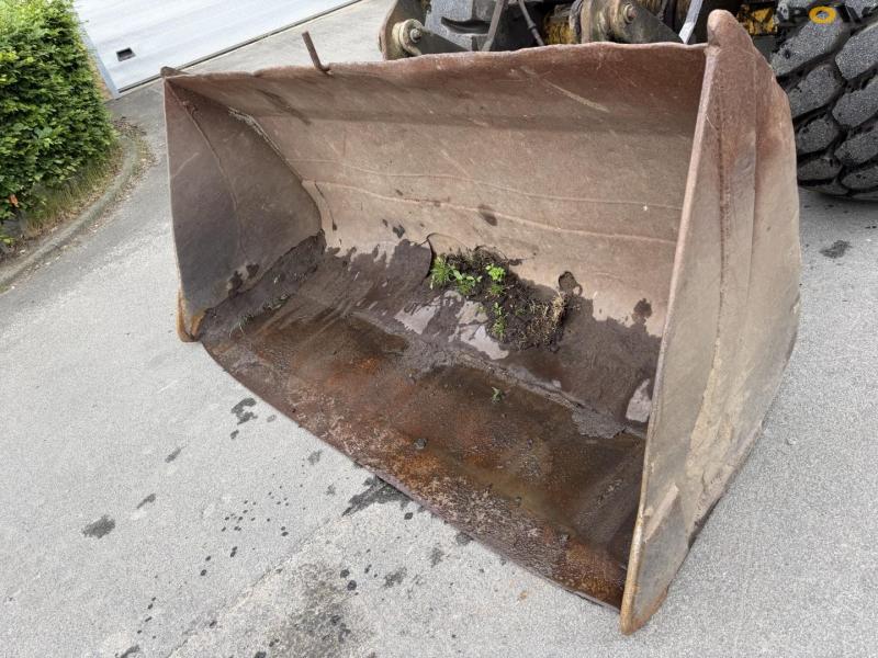 Volvo BM4400 loader 64