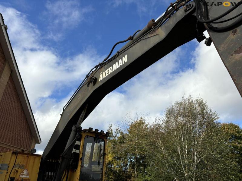Åkerman EC 300 excavator 19