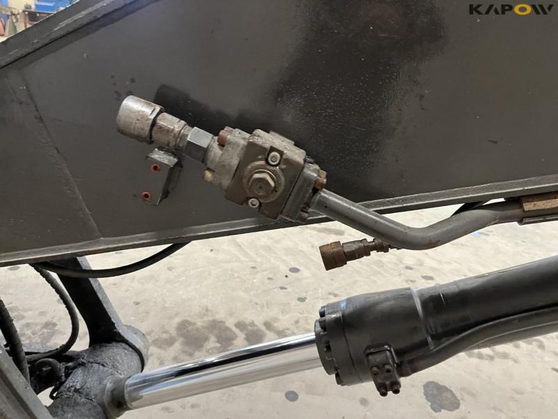 Volvo EC210CL excavator 20