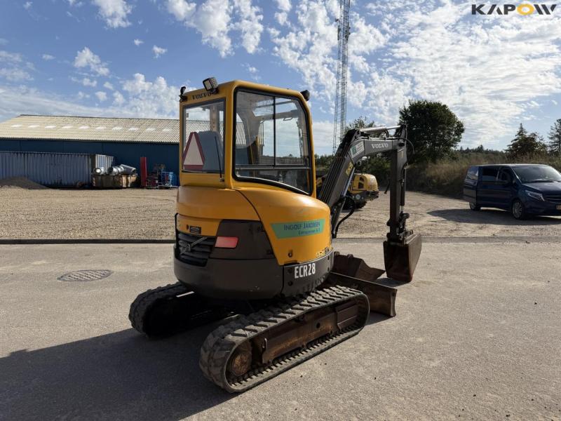 Volvo ECR28 excavator 6