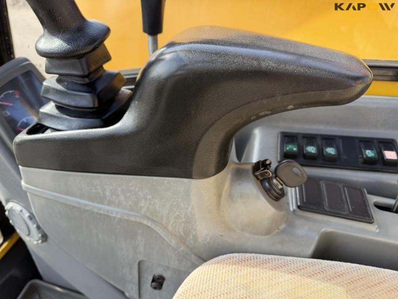 Volvo ECR28 excavator 34