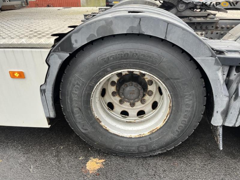 Volvo FH 16 750 6x4 truck 10