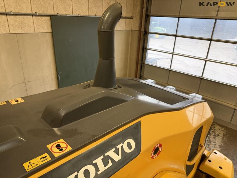 Volvo L110G loader 64