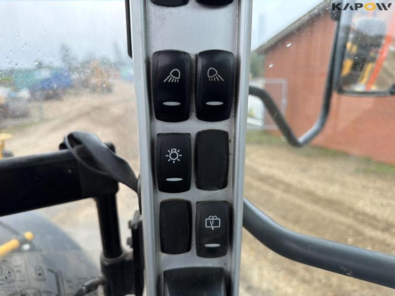 Volvo L110H wheel loader 57