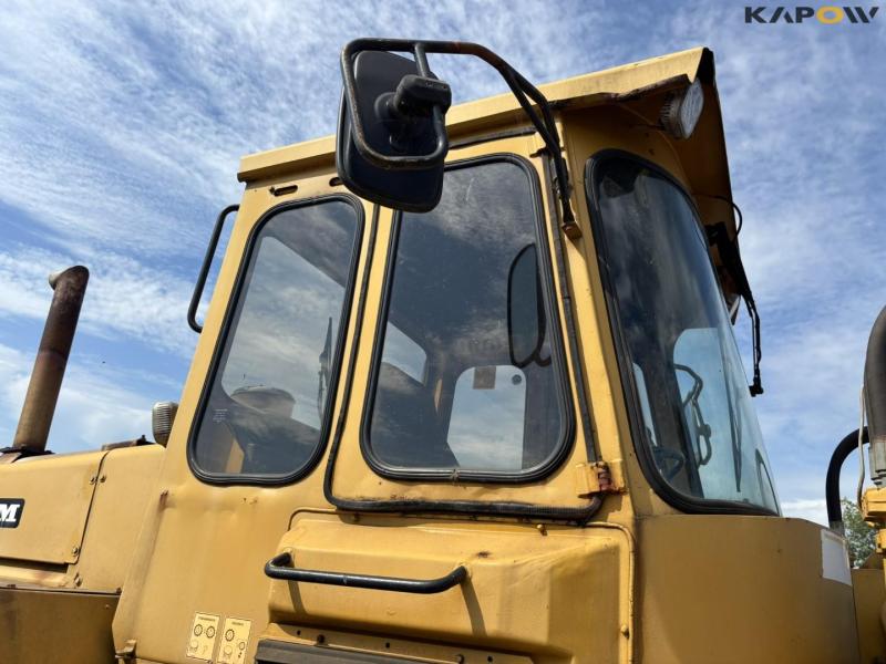Volvo L90 wheel loader 32