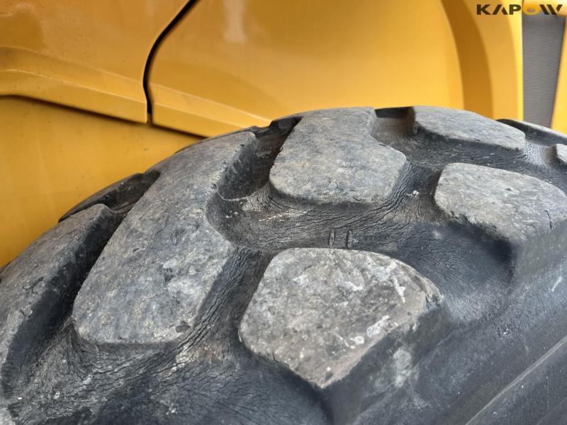 Volvo L90G wheel loader 10